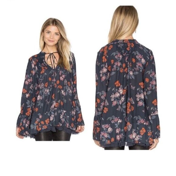 FREE PEOPLE Pebble Crepe So Fine Smocked Bohemian Tunic Top Floral Size M - Picture 1 of 16
